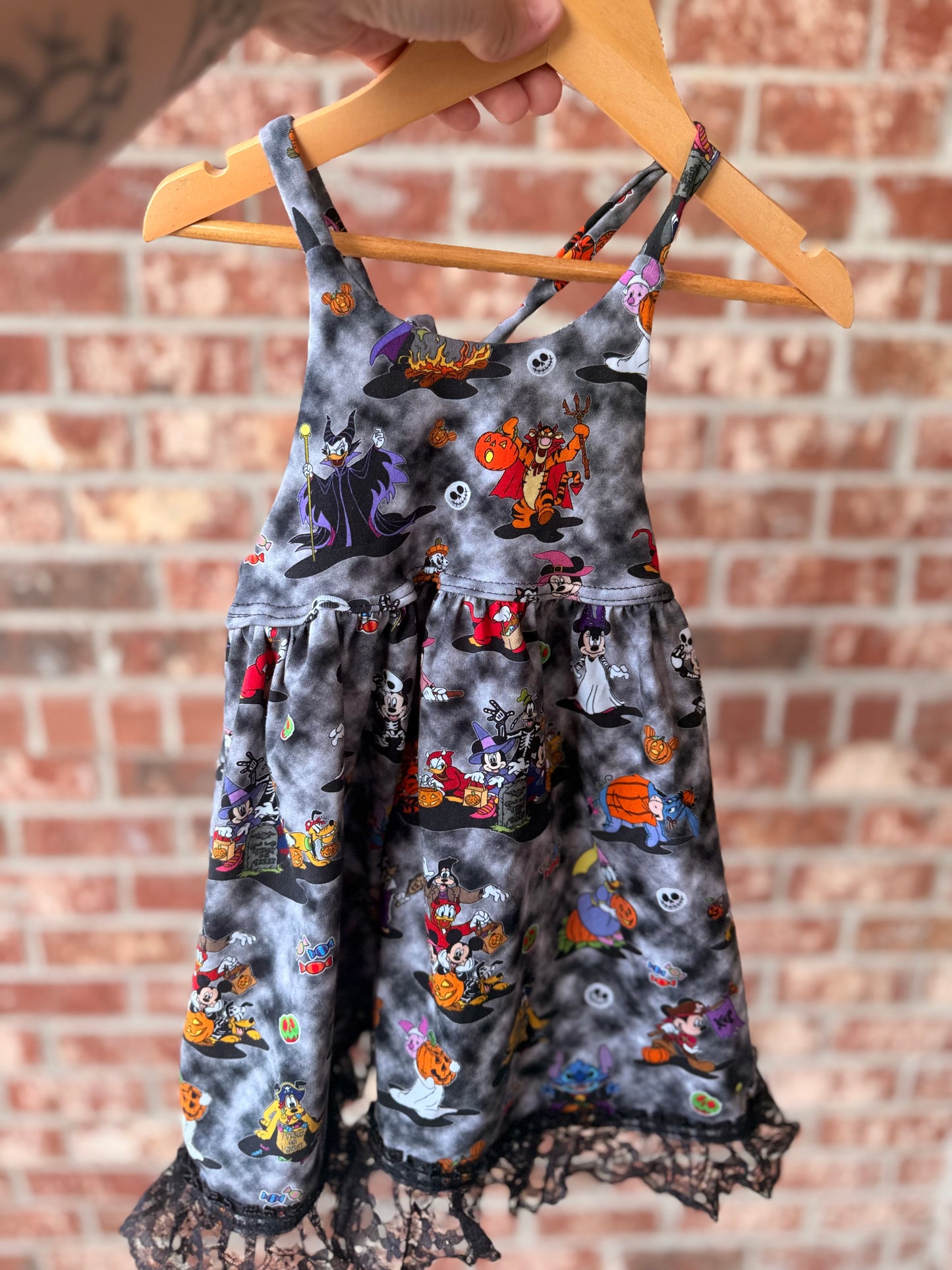 SPOOKY MOUSE MASH TIE DRESS