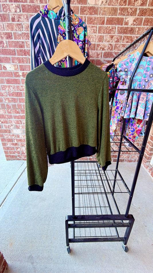 UNISEX CREWNECK SWEATER