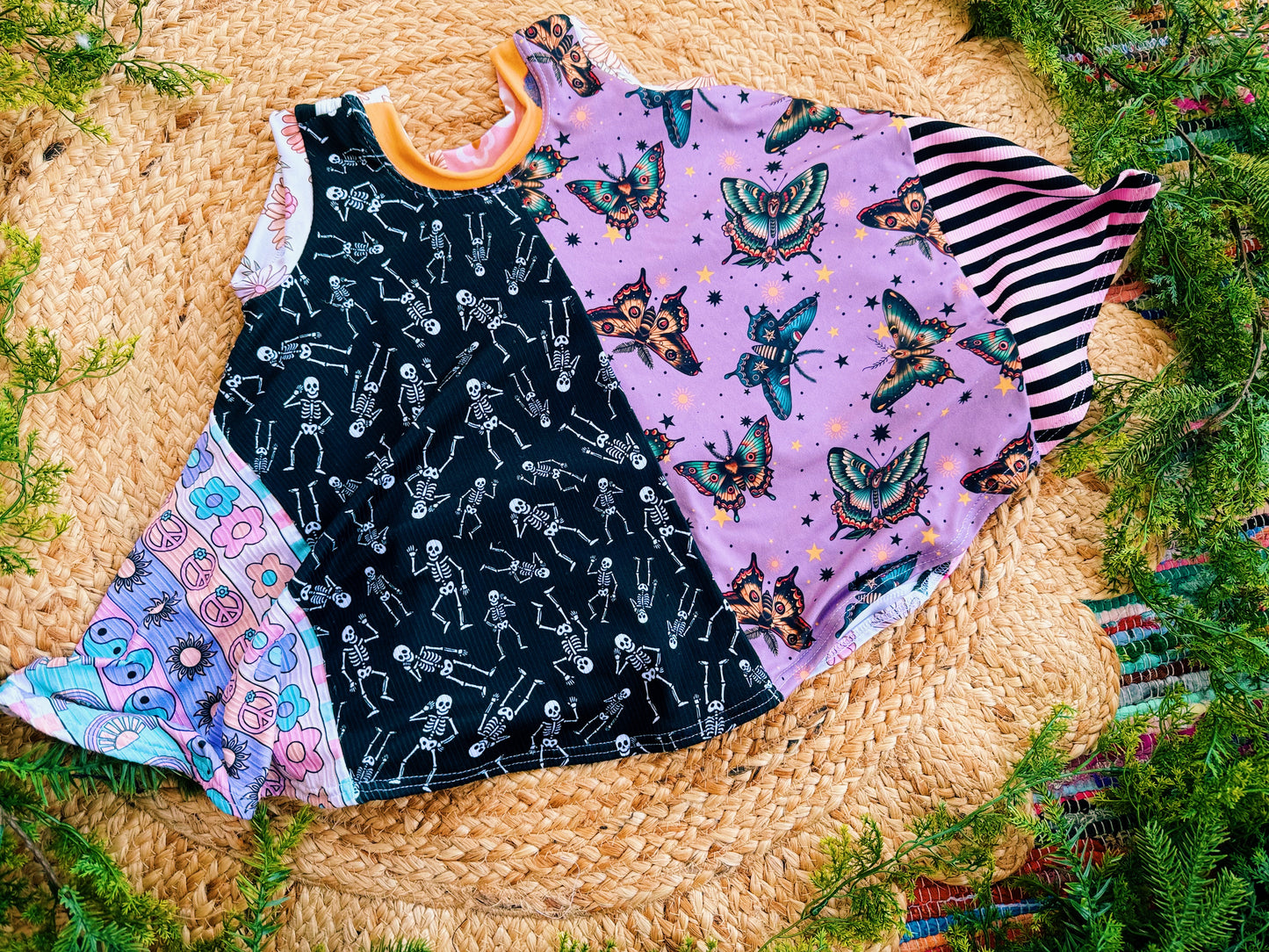 PATCH BABY DOLL TANK SLEEVE DRESS