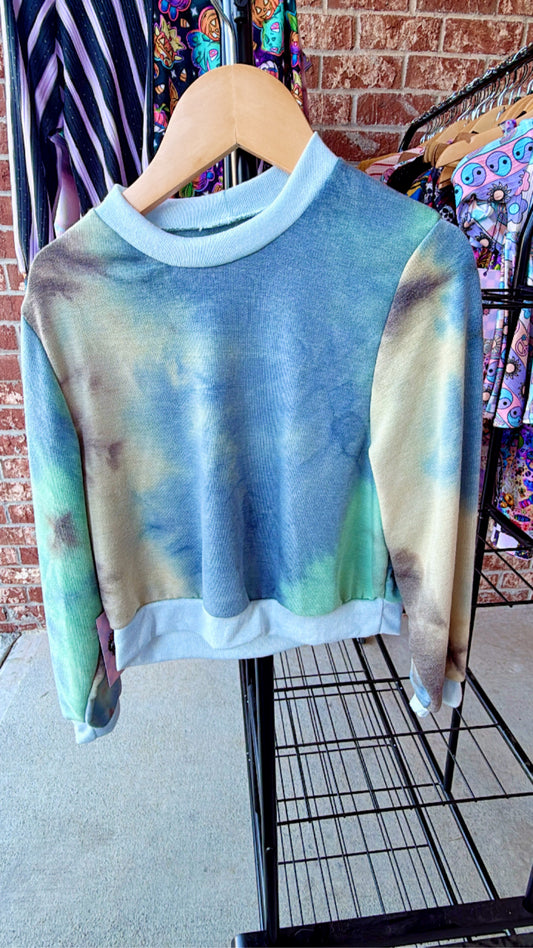 UNISEX CREWNECK SWEATER
