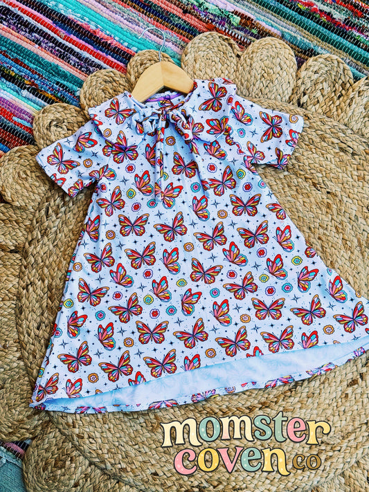A-LINE BUTTERFLY DRESS WITH COLLAR