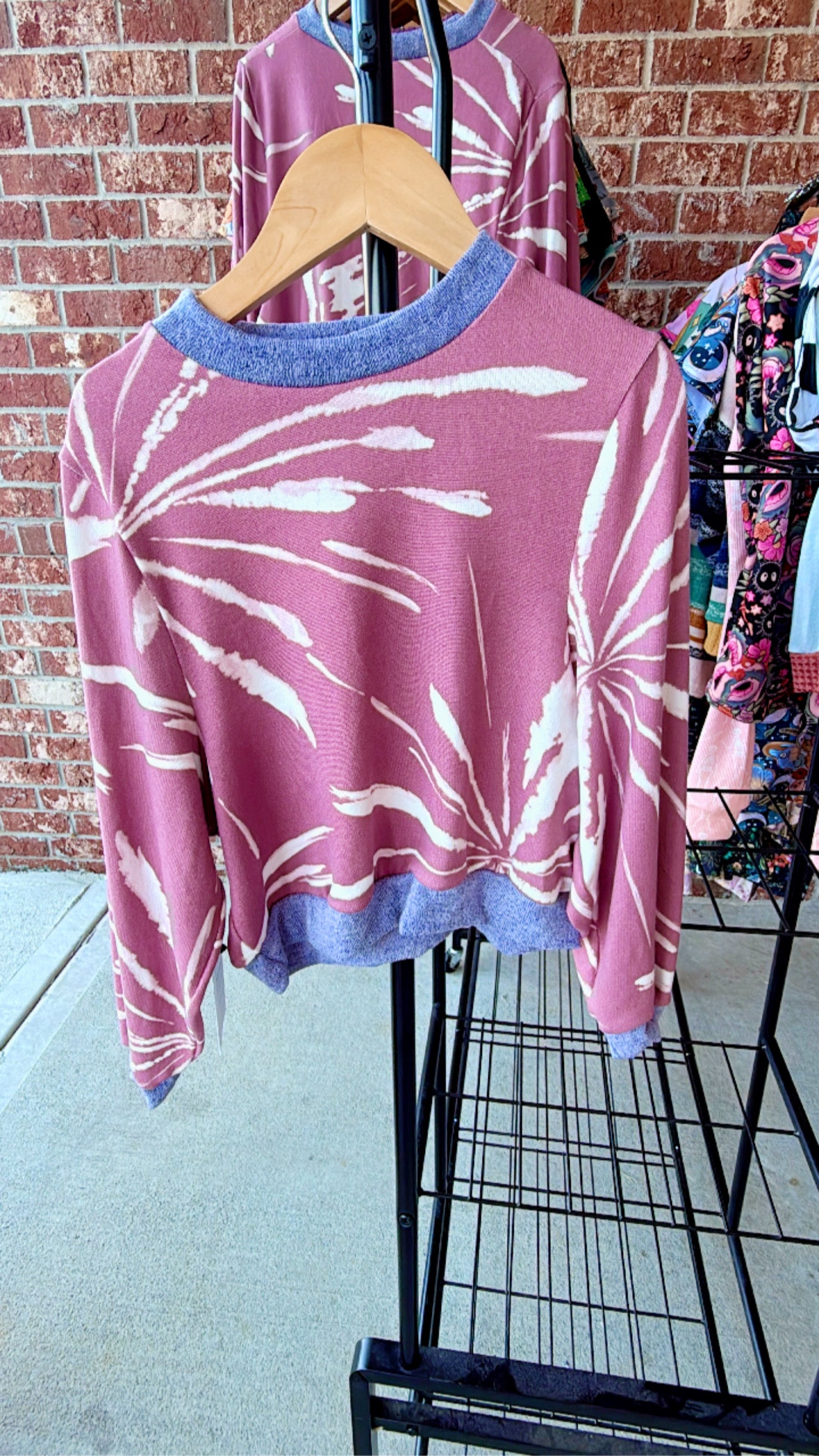 UNISEX CREWNECK SWEATER