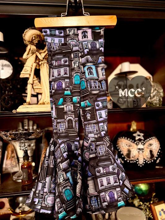 HAUNTED DOLL HOUSE
