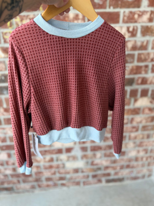 UNISEX  CREWNECK SWEATER