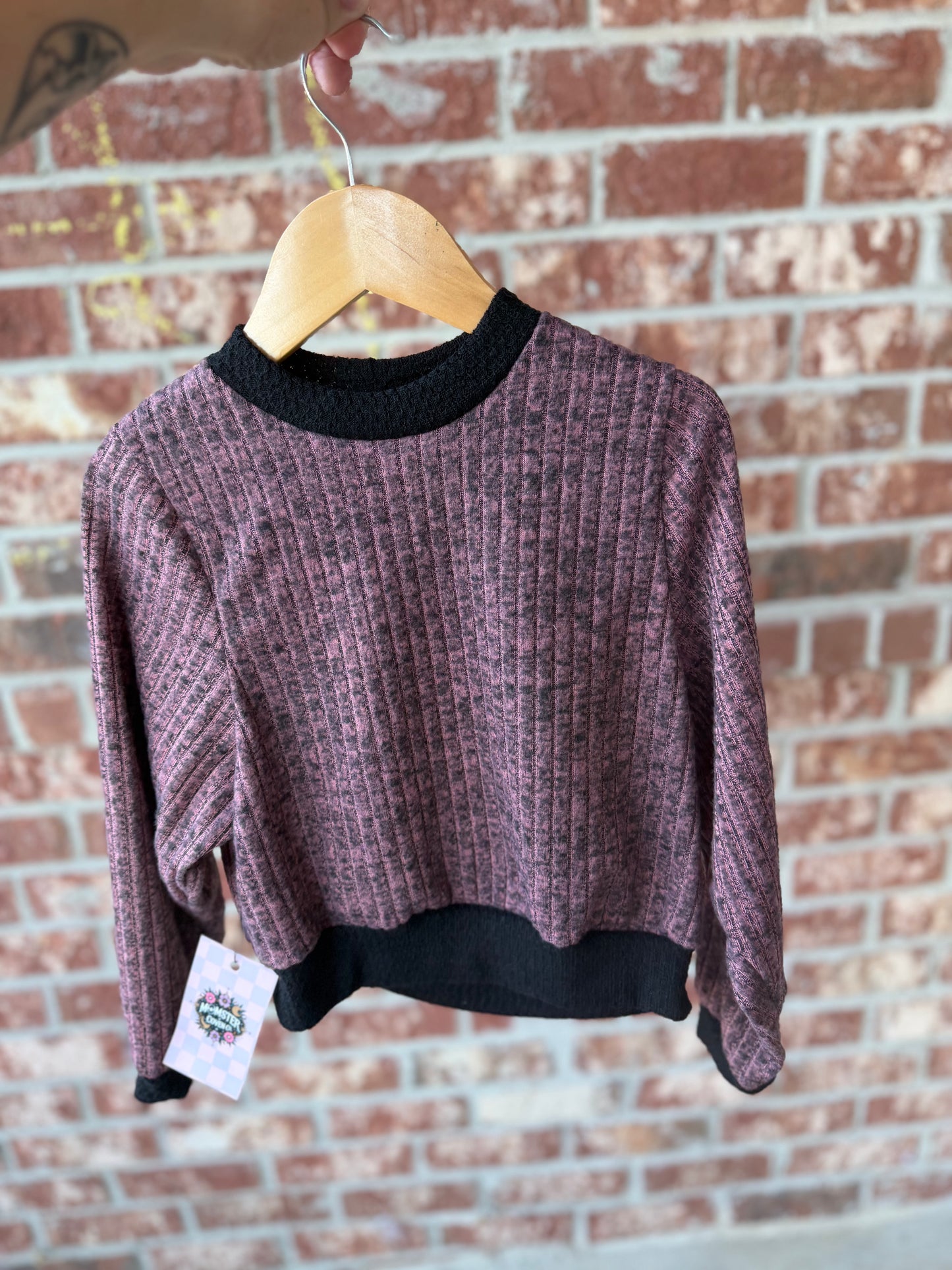 UNISEX CREWNECK SWEATER